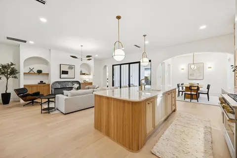 $2,050,000 | 2015 Euclid Avenue, Dallas, TX 75206