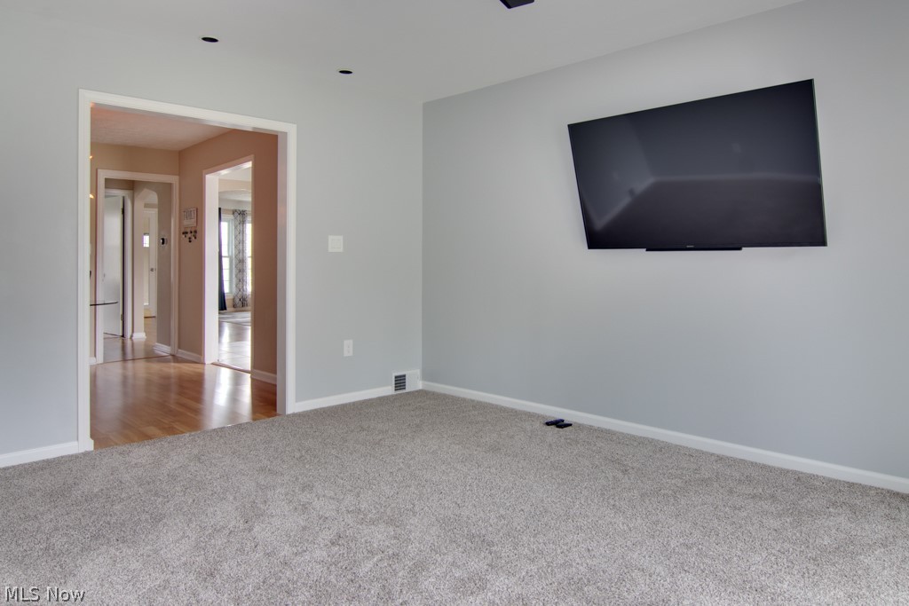596 Miner Road Cleveland, OH 44143 - Photo 12 of 26