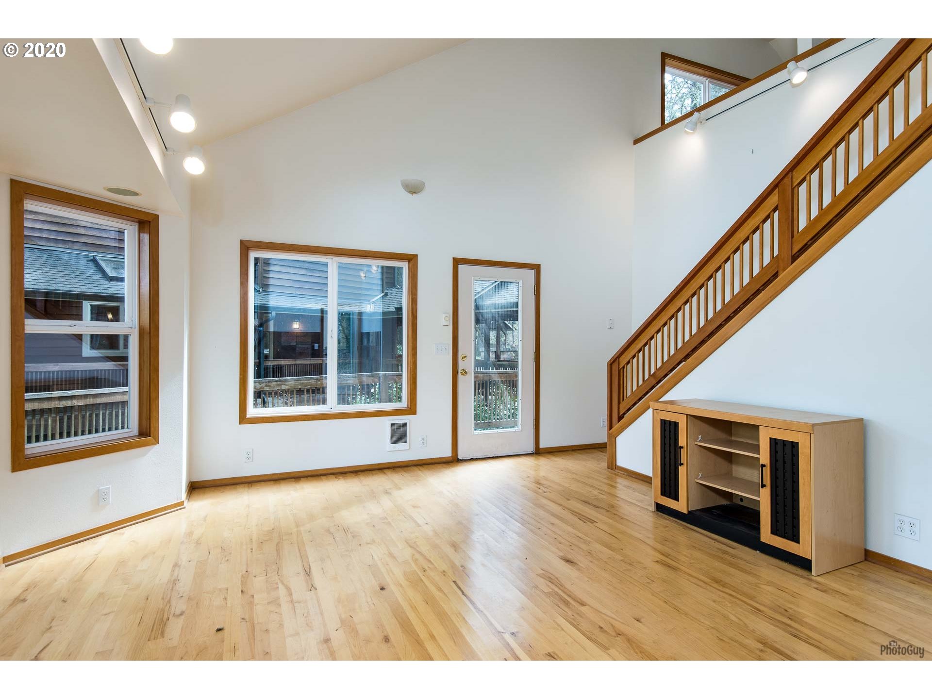 42989 Deerhorn Road Springfield, OR 97478 - Photo 23 of 32 Gallery Image 23