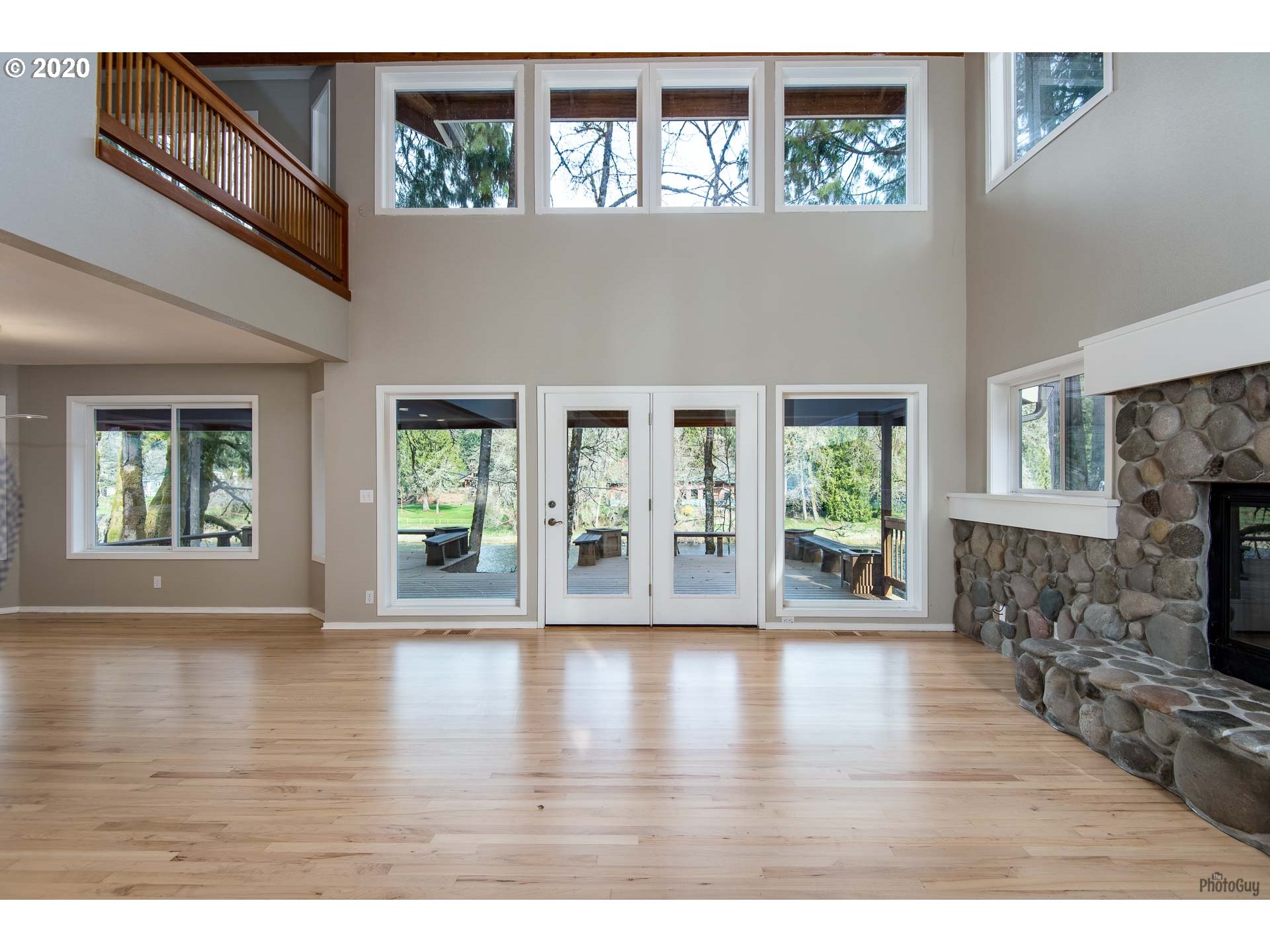 42989 Deerhorn Road Springfield, OR 97478 - Photo 10 of 32 Gallery Image 10