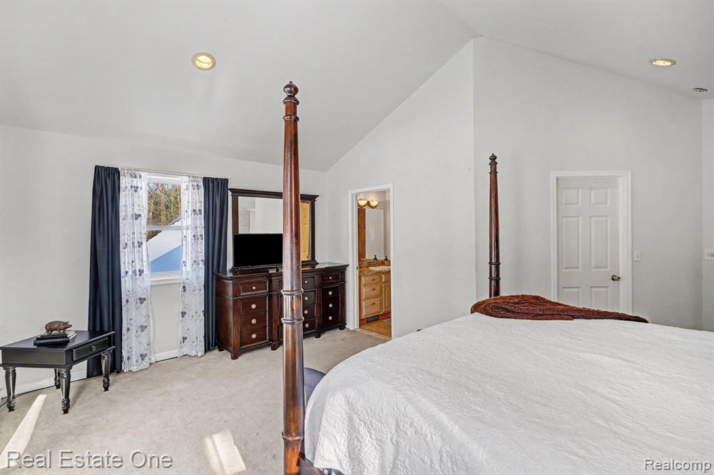 18403 Taylor Lake Road Holly, MI 48442 - Photo 19 of 53 Gallery Image 19