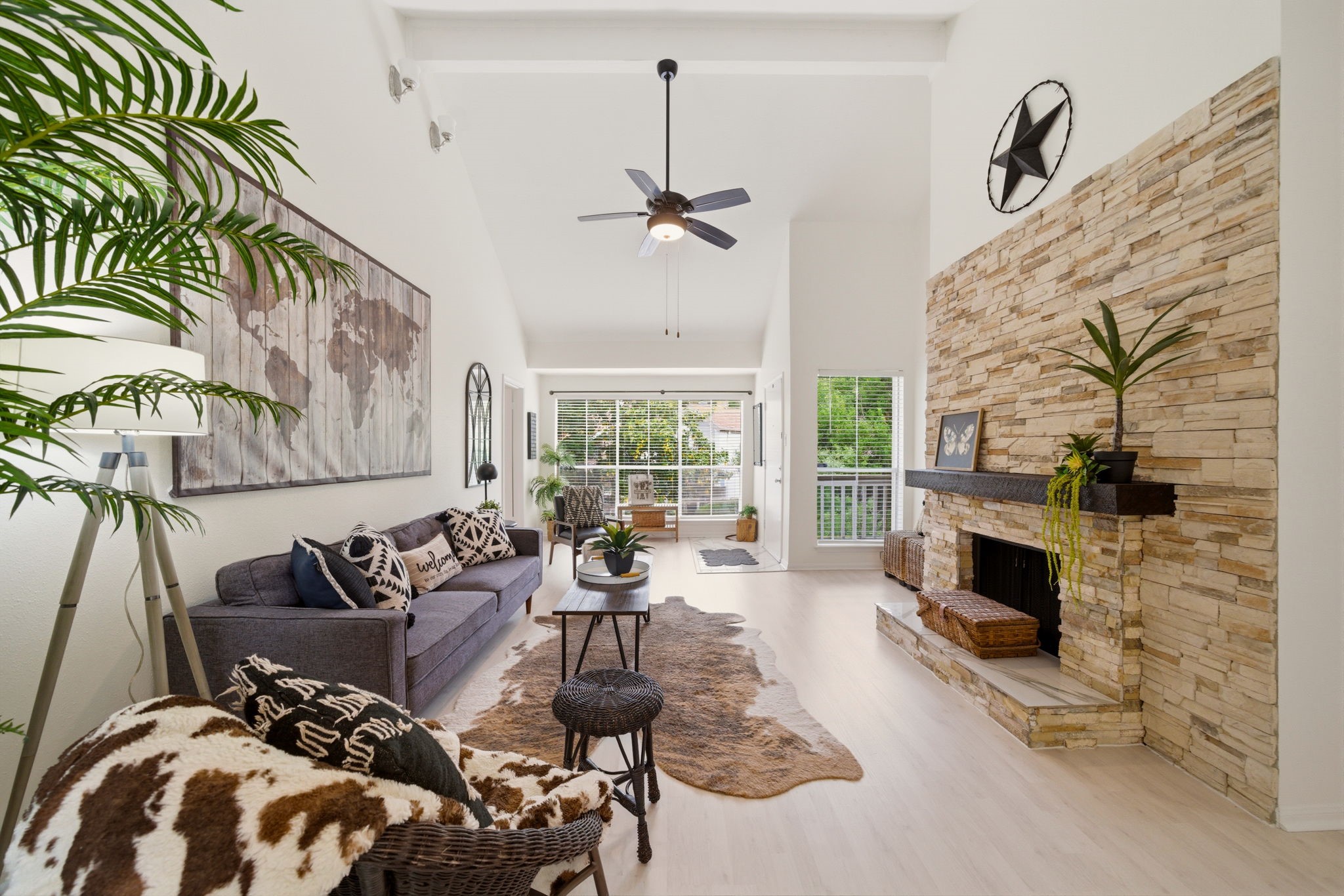 2100 Tanglewilde Street, Unit 750 Houston, TX 77063 - Photo 1 of 23 Welcome to 2100 Tanglewilde, Unit 750. A spacious and bright 3 bedroom/2 bathroom home in the wooded community of Oaks of Woodlake. Pet-friendly neighborhood with 1-mile walking trail.