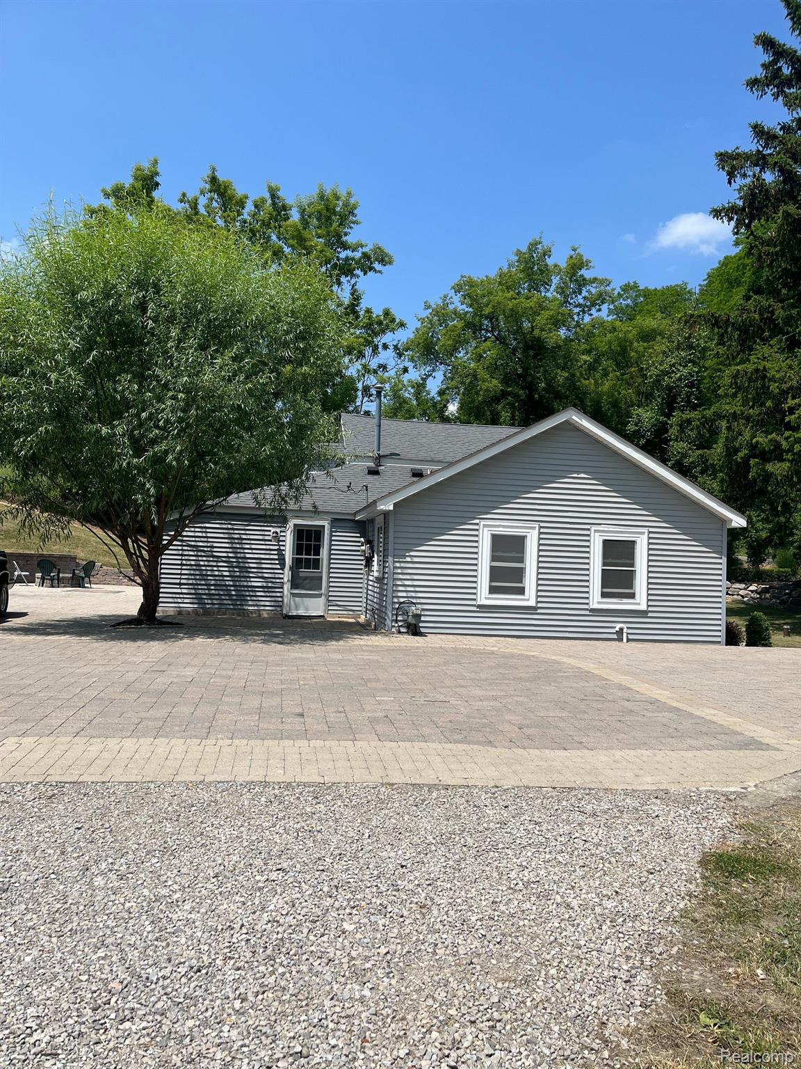 2066 East Dryden Road Metamora, MI 48455 - Photo 3 of 35 Gallery Image 3