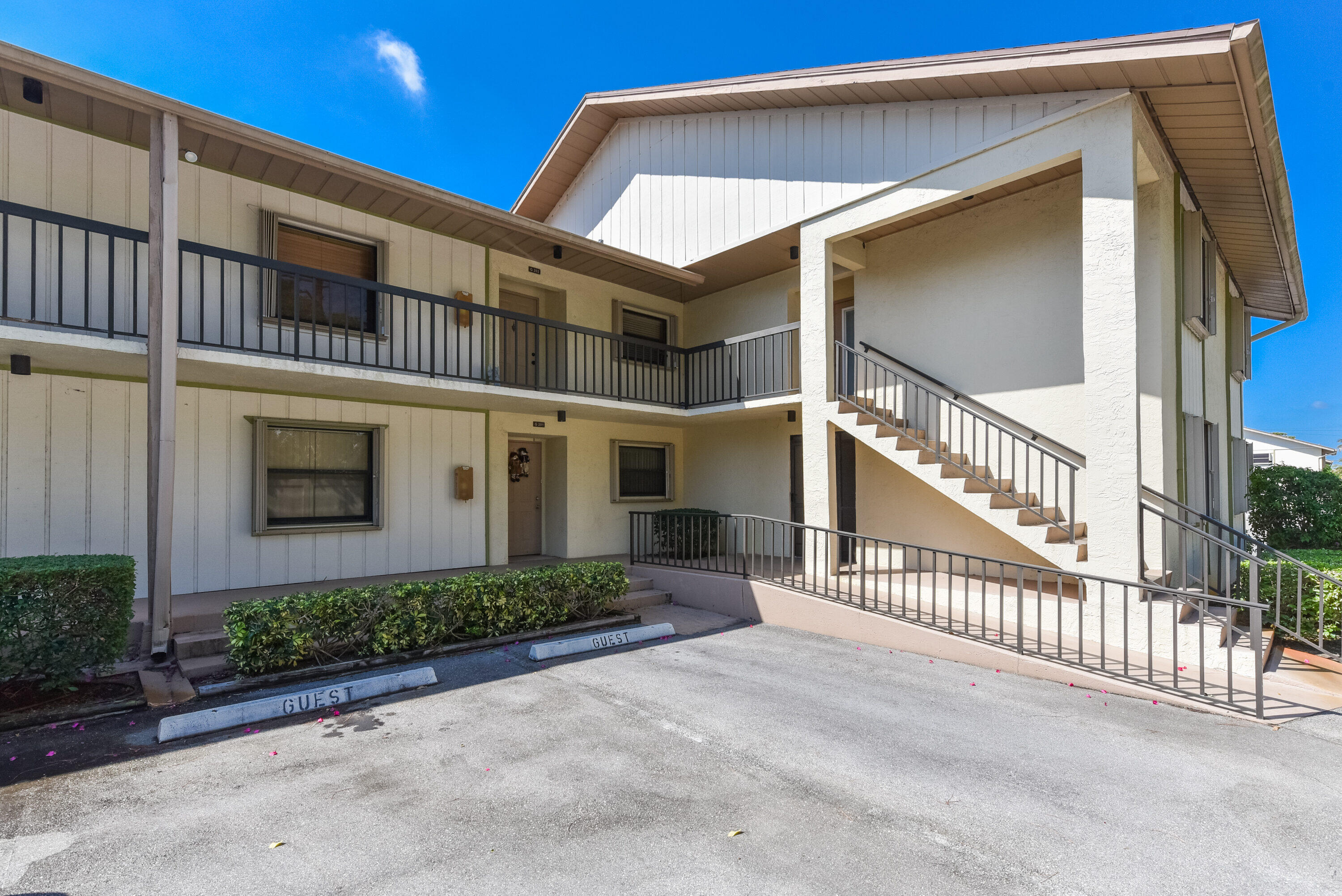 1871 Southwest Palm City Road, Unit G201 Stuart, FL 34994 - Photo 2 of 25 Ground floor unit