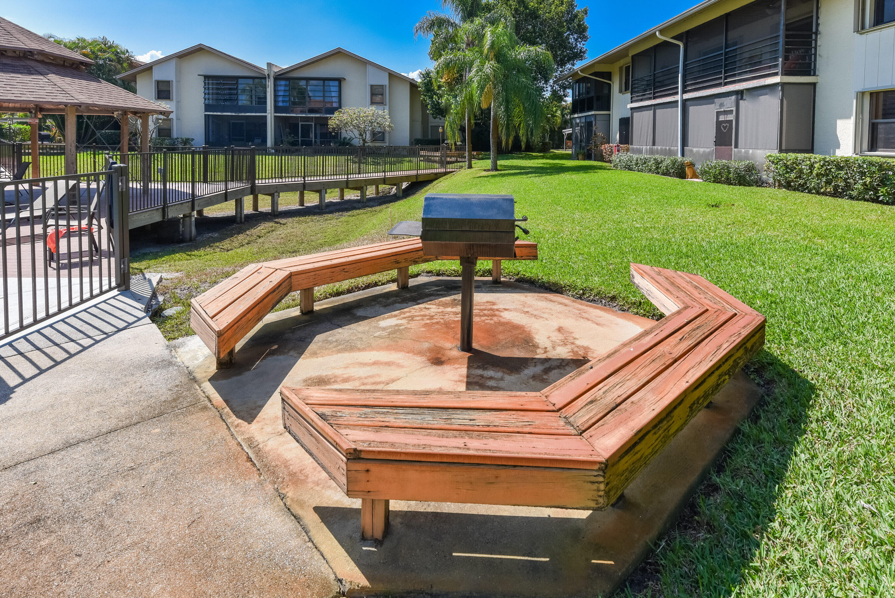 1871 Southwest Palm City Road, Unit G201 Stuart, FL 34994 - Photo 21 of 25 BBQ area