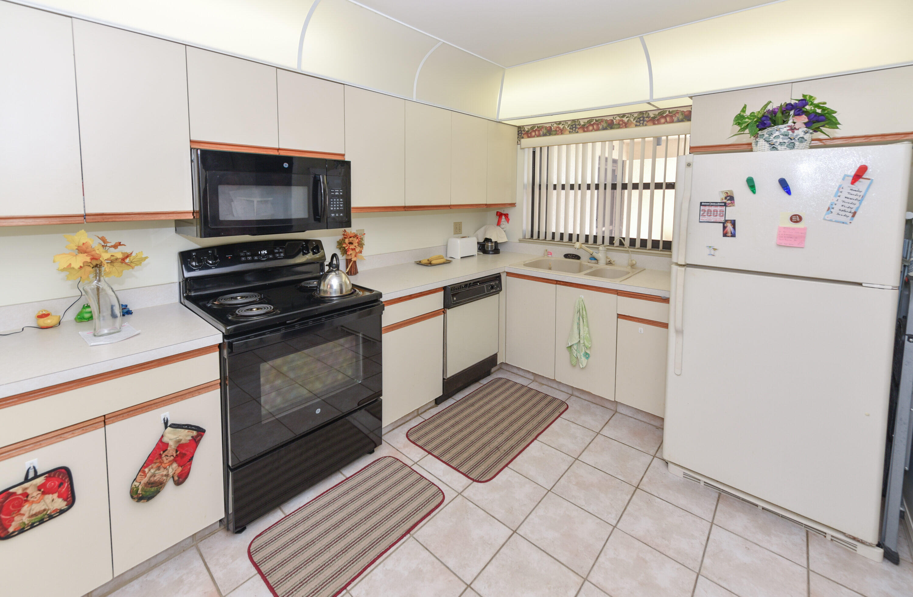 1871 Southwest Palm City Road, Unit G201 Stuart, FL 34994 - Photo 3 of 25 1871 SW Palm City Rd Apt G201-print-002-