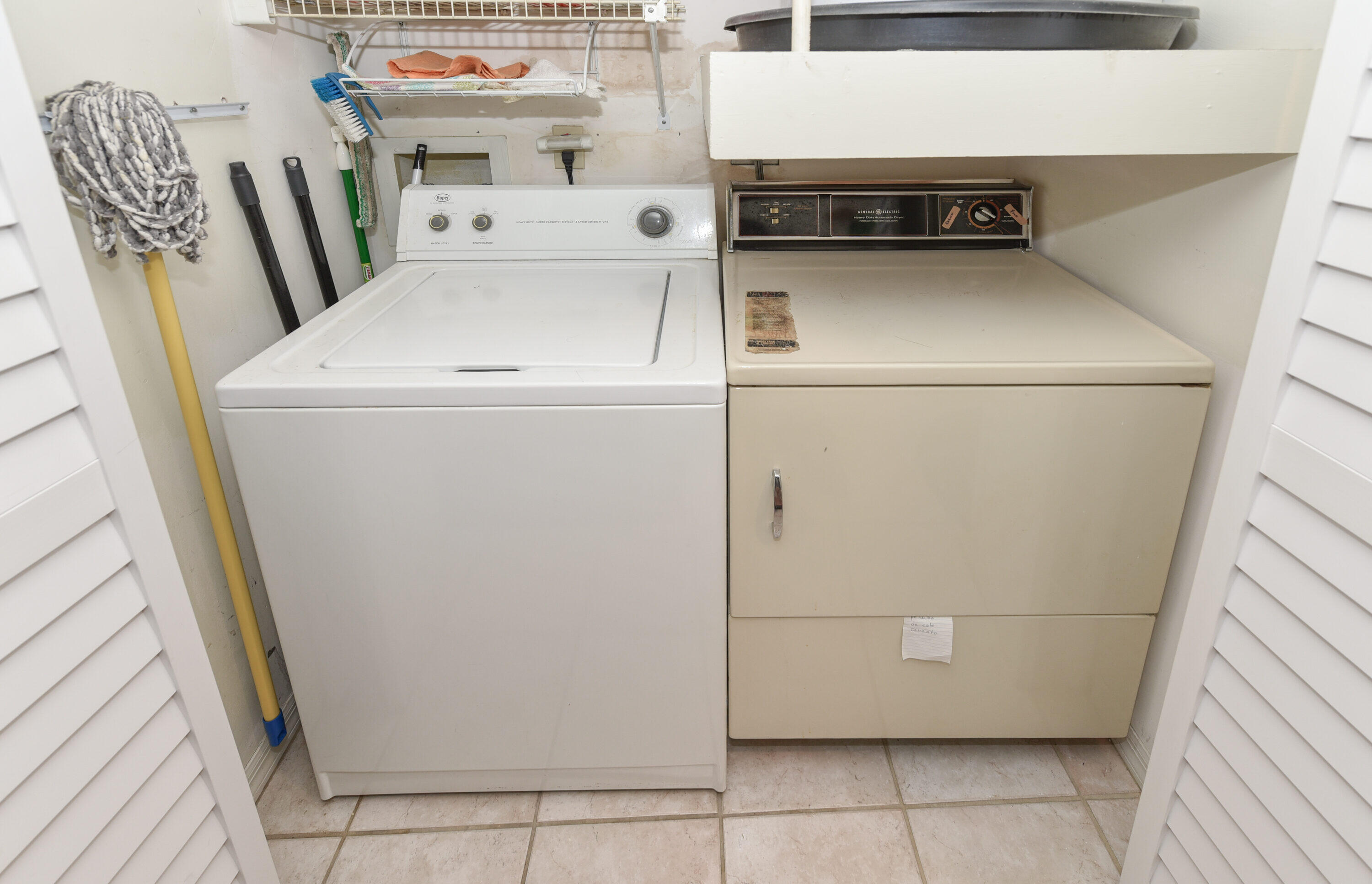1871 Southwest Palm City Road, Unit G201 Stuart, FL 34994 - Photo 6 of 25 1871 SW Palm City Rd Apt G201-print-005-