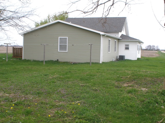 4103 East 7th Road Mendota, IL 61342 - Photo 2 of 8