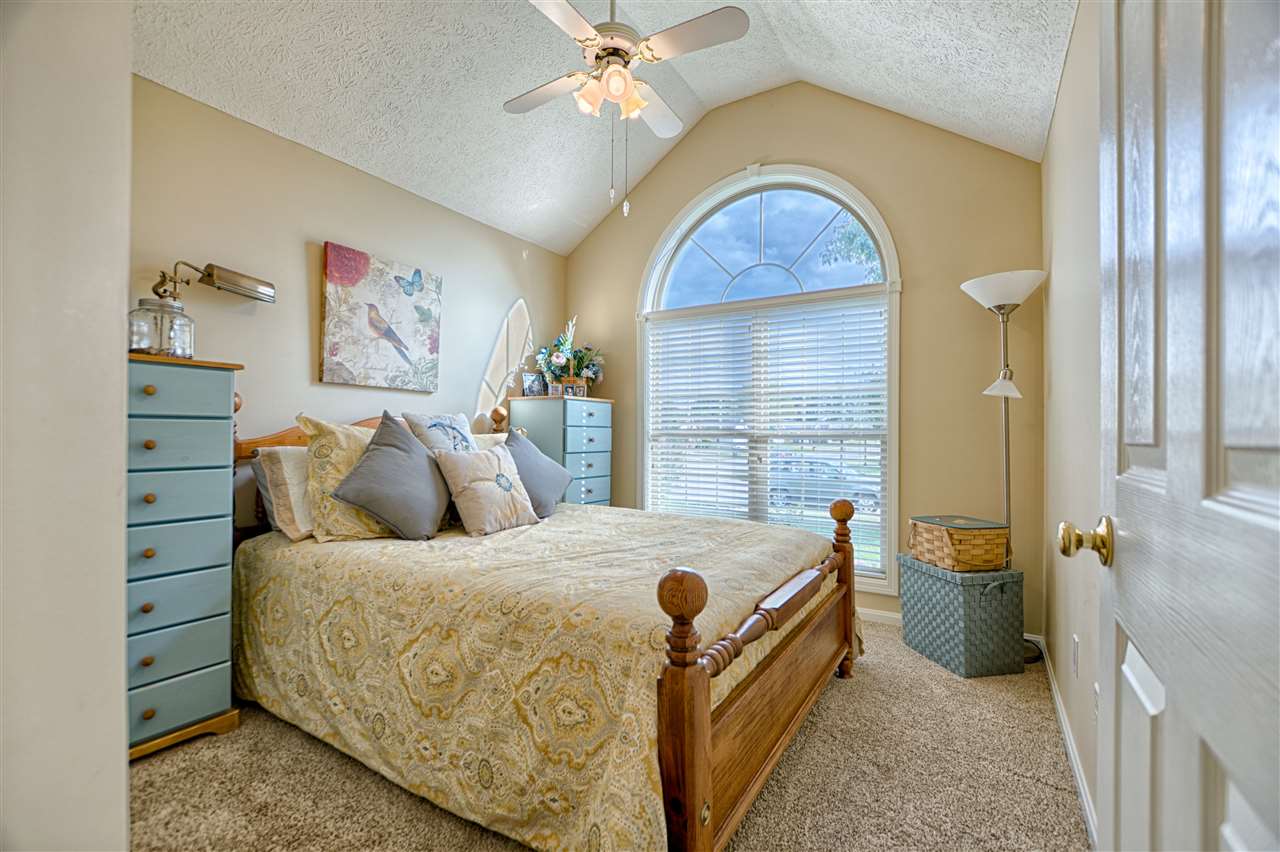 9744 Rabbit Run Drive Newburgh, IN 47630 - Photo 12 of 25 Gallery Image 12