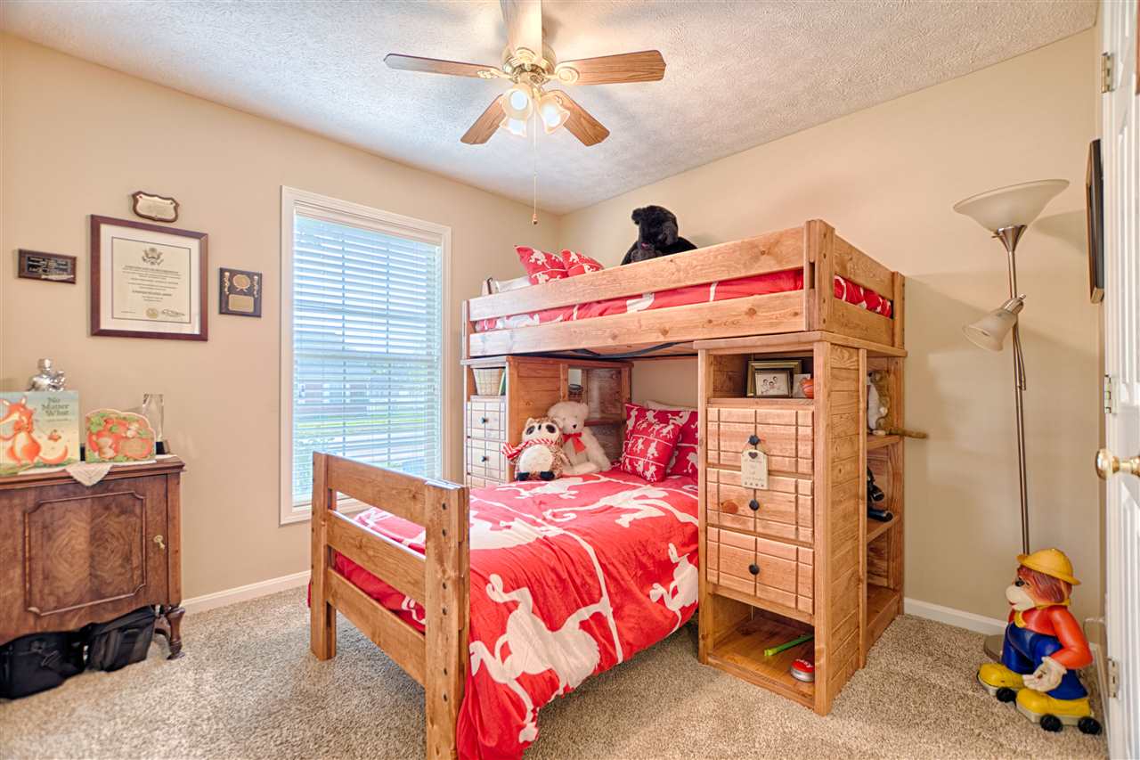 9744 Rabbit Run Drive Newburgh, IN 47630 - Photo 13 of 25 Gallery Image 13