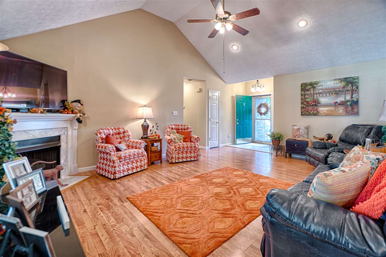 9744 Rabbit Run Drive Newburgh, IN 47630 - Photo 5 of 25 Gallery Image 5