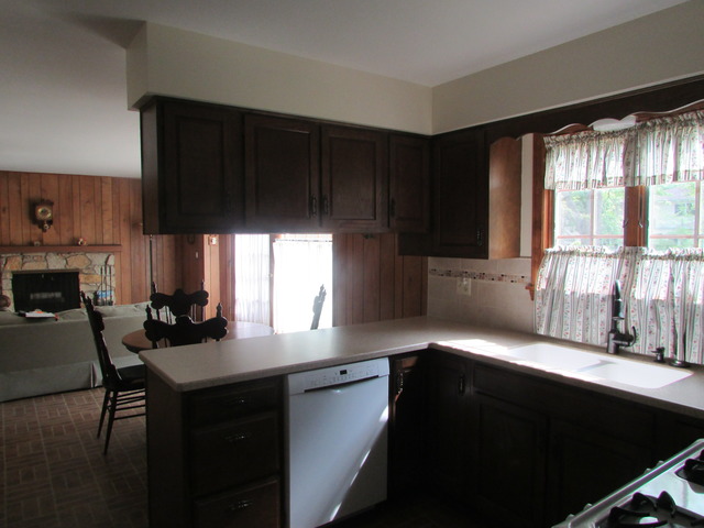 422 North Tyler Road St. Charles, IL 60174 - Photo 6 of 21