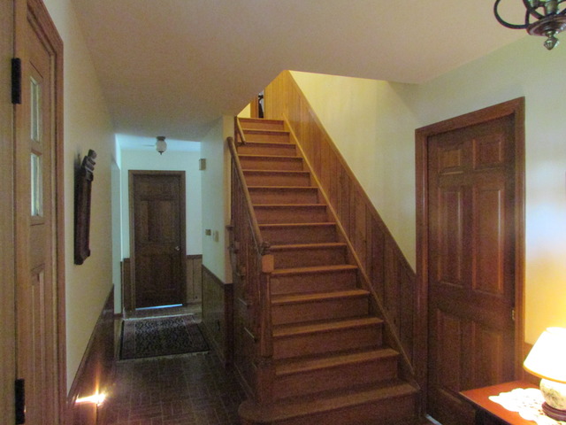 422 North Tyler Road St. Charles, IL 60174 - Photo 10 of 21