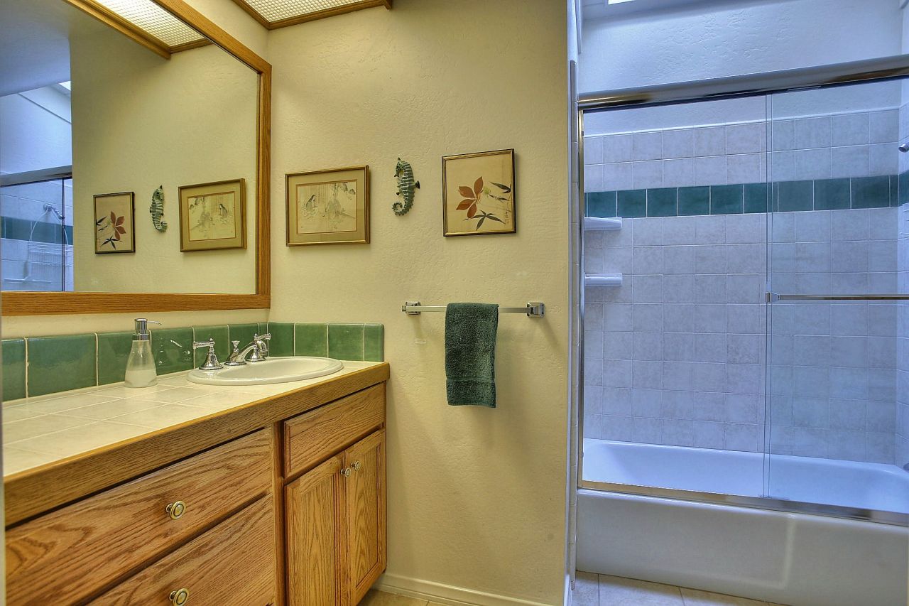 1400 Mission Canyon Road Santa Barbara, CA 93105 - Photo 12 of 15 Bathroom #2