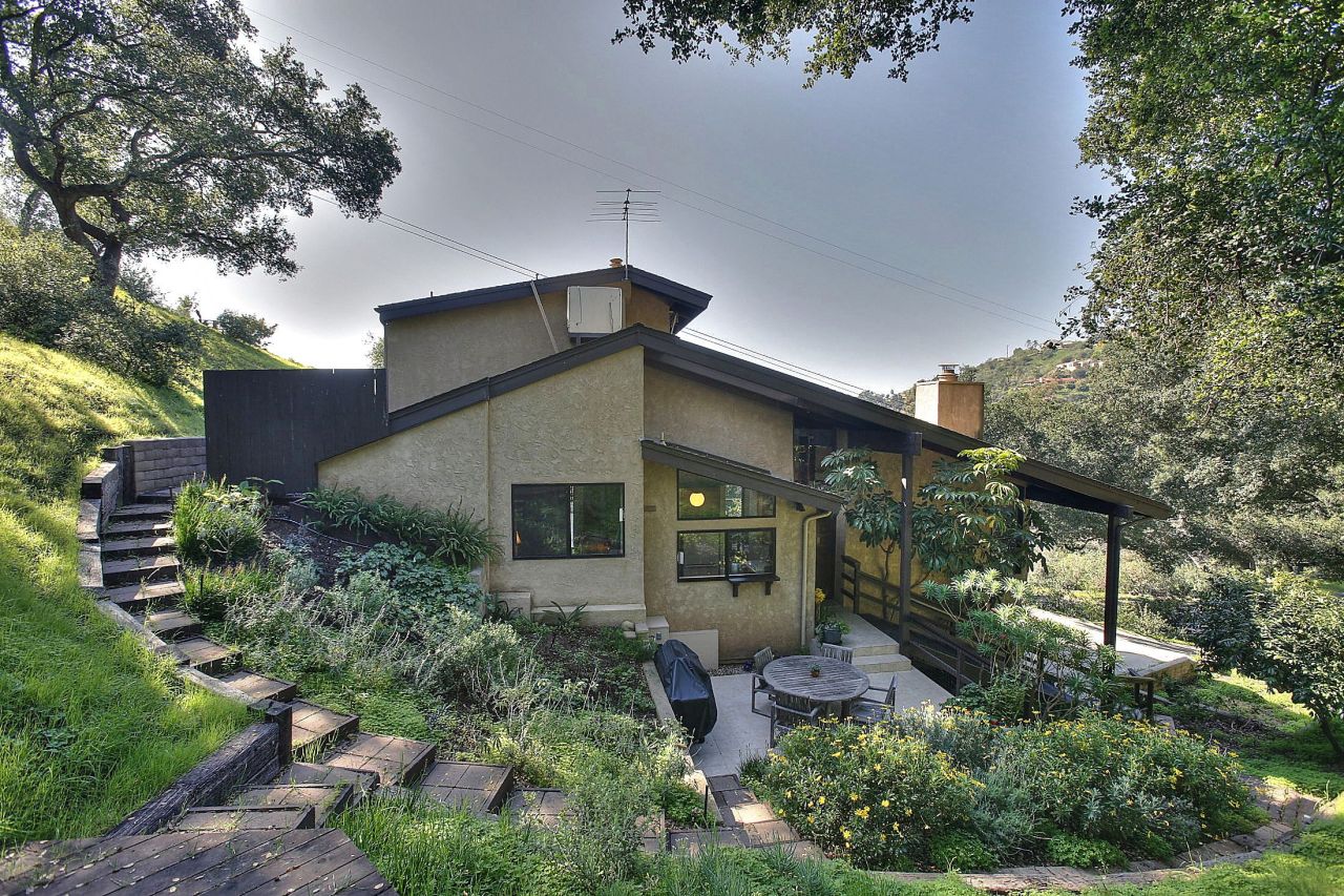1400 Mission Canyon Road Santa Barbara, CA 93105 - Photo 6 of 15 Front Entry of Home