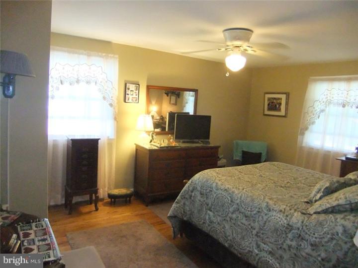 505 Cheyney Road Springfield, PA 19064 - Photo 8 of 25 Master Bedroom