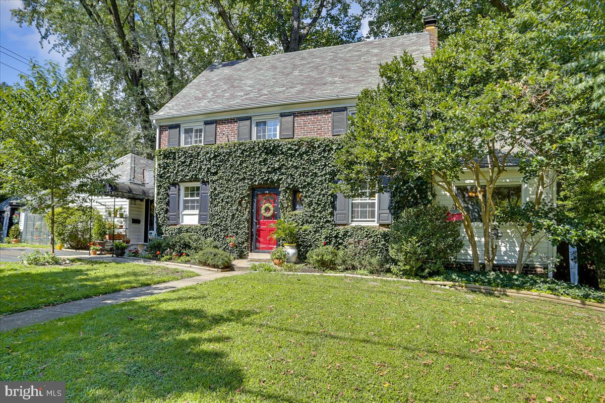 3909 Saul Road Kensington, MD 20895 - Photo 2 of 28 Gallery Image 2