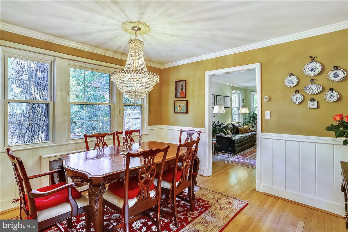 3909 Saul Road Kensington, MD 20895 - Photo 11 of 28 Gallery Image 11