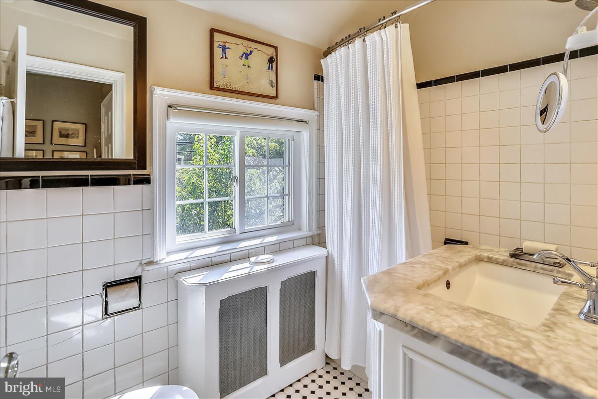 3909 Saul Road Kensington, MD 20895 - Photo 17 of 28 Gallery Image 17