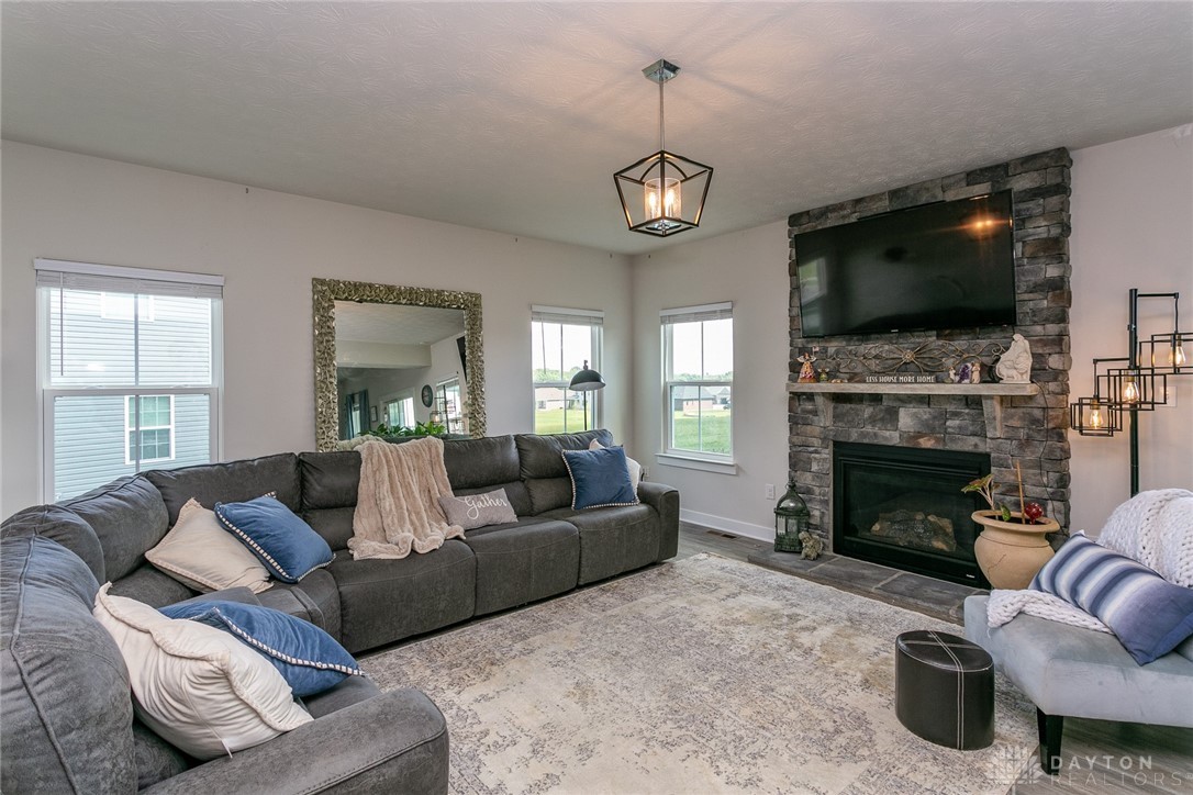 72 Ridgebrook Trail Xenia, OH 45385 - Photo 7 of 41