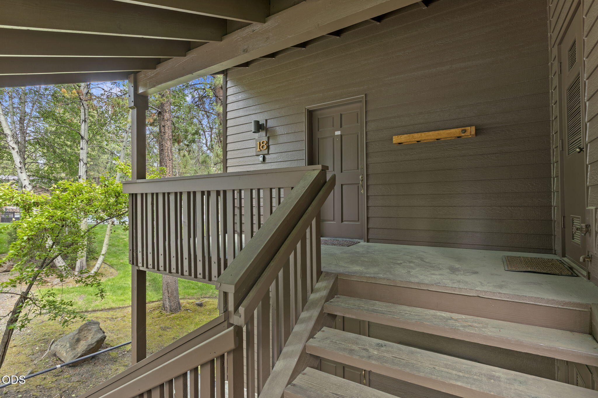 57342 Beaver Ridge Loop, Unit 18A Sunriver, OR 97707 - Photo 3 of 25