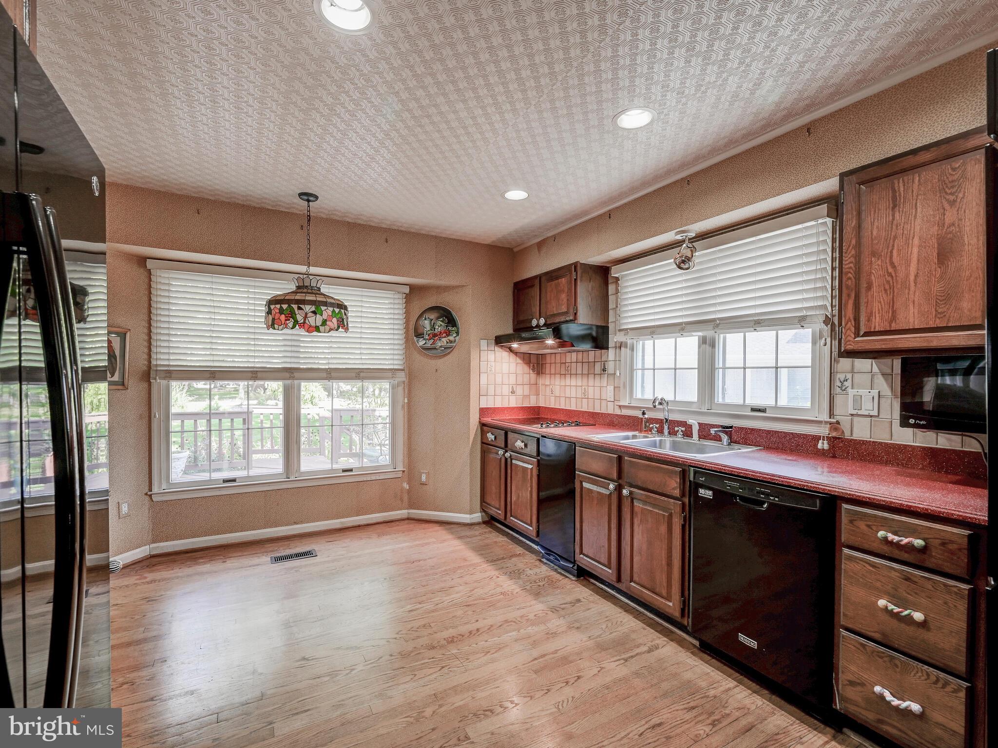 8 Raisin Tree Circle Baltimore, MD 21208 - Photo 12 of 44 Gallery Image 12