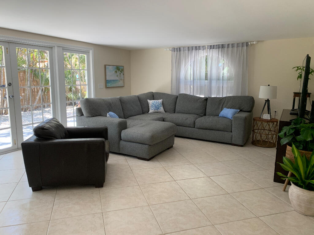 1790 Ridge Road North Palm Beach, FL 33408 - Photo 9 of 19 08