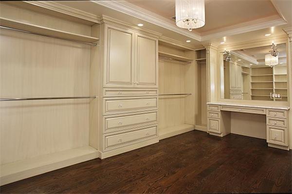 34 Wilde Road Newton, MA 02468 - Photo 11 of 17