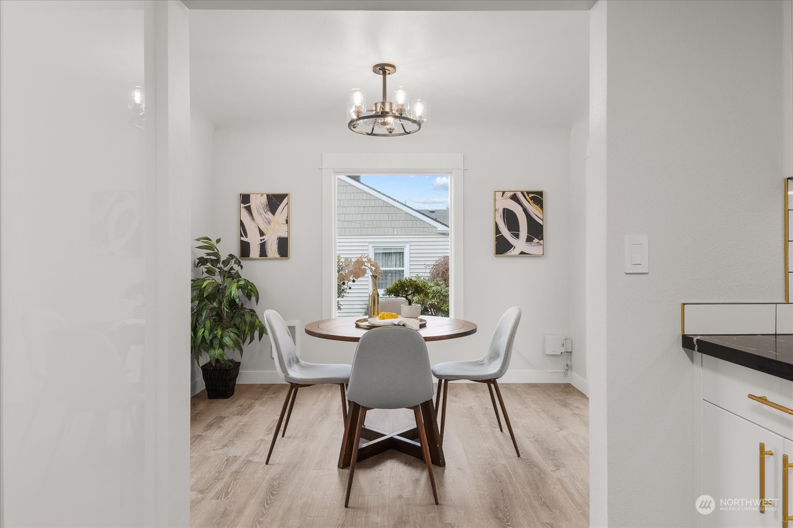 6919 Cady Road Everett, WA 98203 - Photo 10 of 39 a dining room with furniture and window