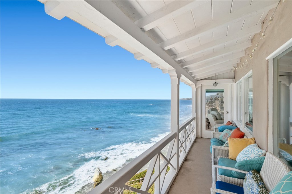 1665 Viking Road Laguna Beach, CA 92651 - Photo 8 of 37