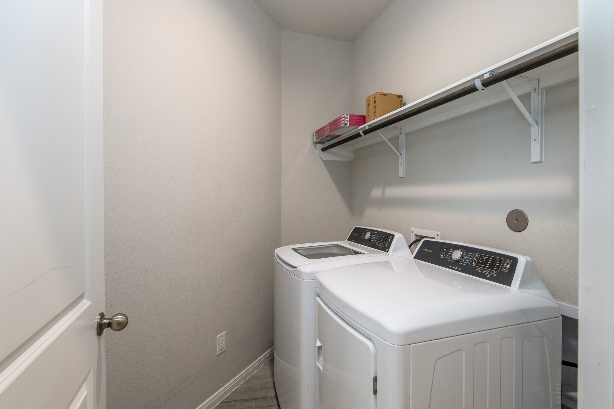 3211 Discovery Lane Conroe, TX 77301 - Photo 18 of 22 Laundry room