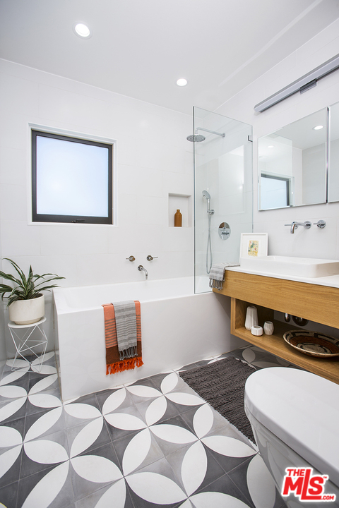 2607 Riverside Terrace Los Angeles, CA 90039 - Photo 19 of 47 Gallery Image 19