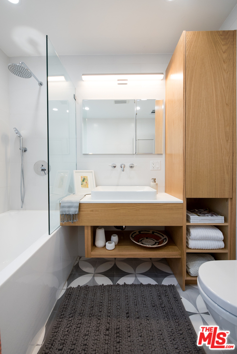 2607 Riverside Terrace Los Angeles, CA 90039 - Photo 23 of 47 Gallery Image 23