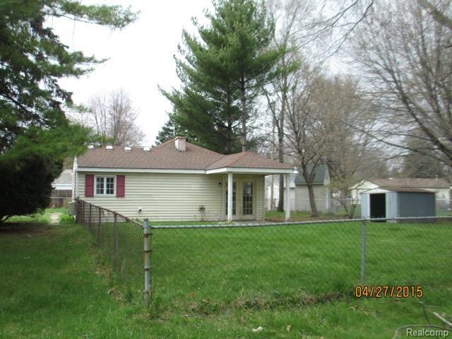 1475 Dawes Avenue Rochester Hills, MI 48307 - Photo 2 of 18