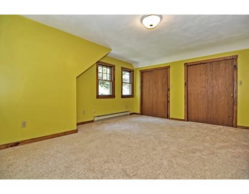 28 Colonial Road Sutton, MA 01590 - Photo 33 of 42