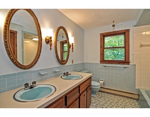 28 Colonial Road Sutton, MA 01590 - Photo 38 of 42