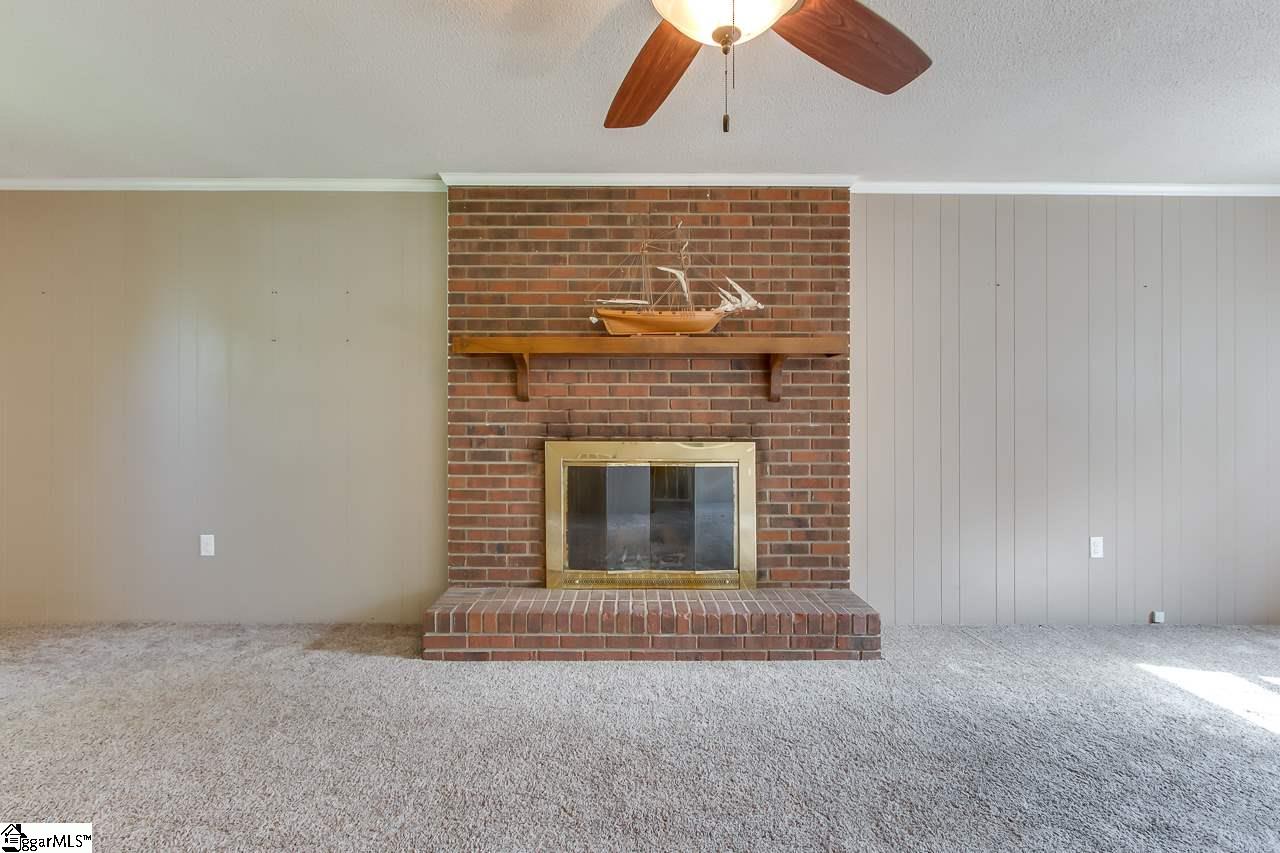 109 Country Glen Lane Pelzer, SC 29669 - Photo 11 of 33