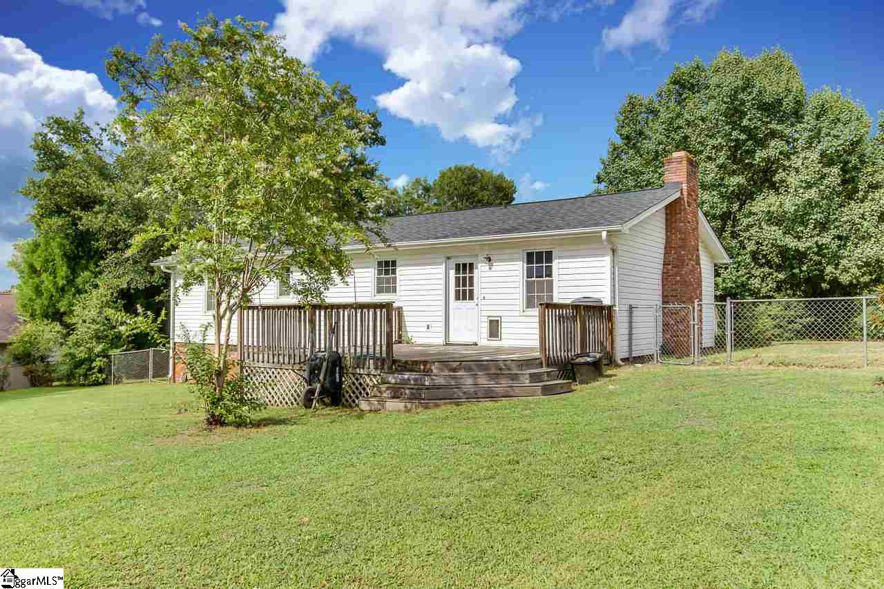 109 Country Glen Lane Pelzer, SC 29669 - Photo 24 of 33