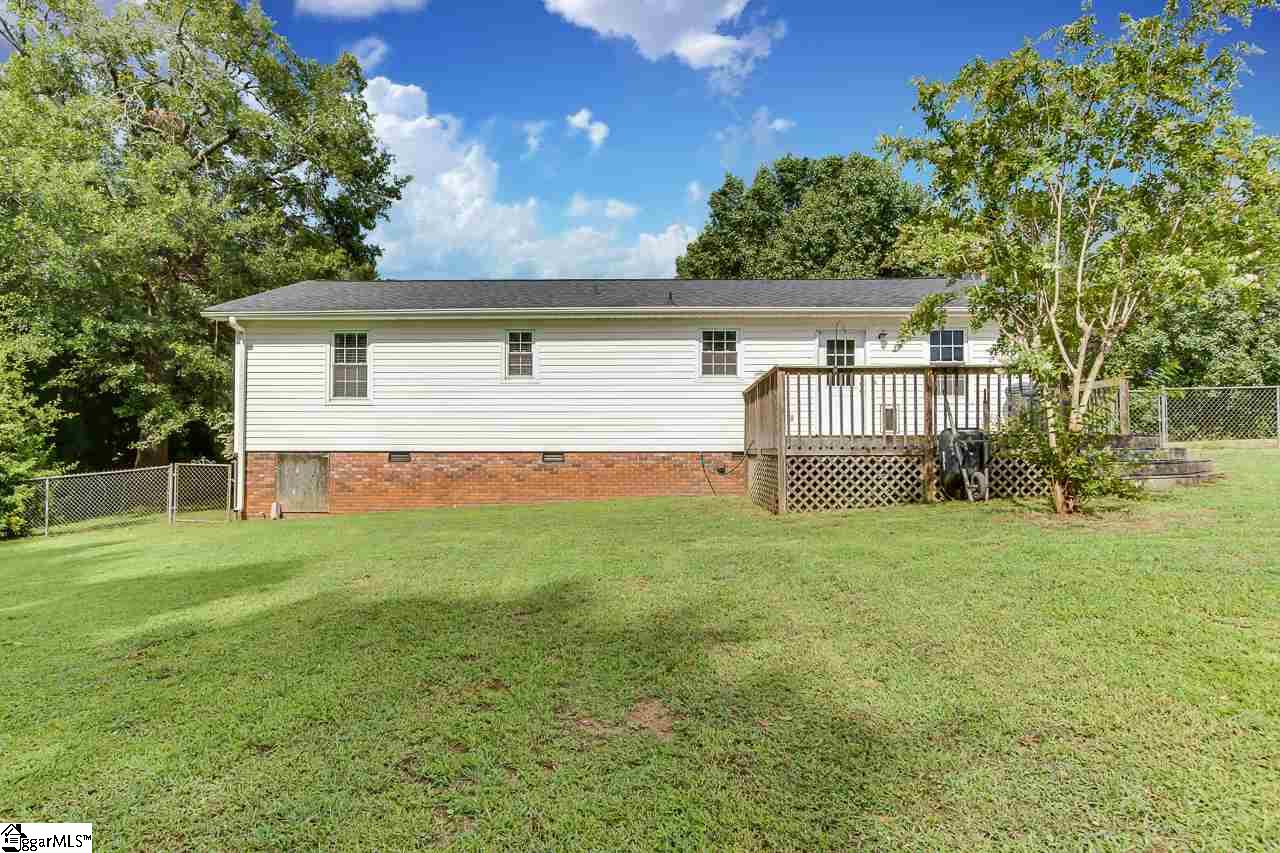 109 Country Glen Lane Pelzer, SC 29669 - Photo 26 of 33