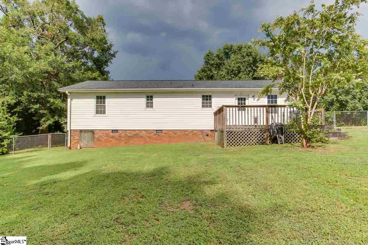 109 Country Glen Lane Pelzer, SC 29669 - Photo 27 of 33
