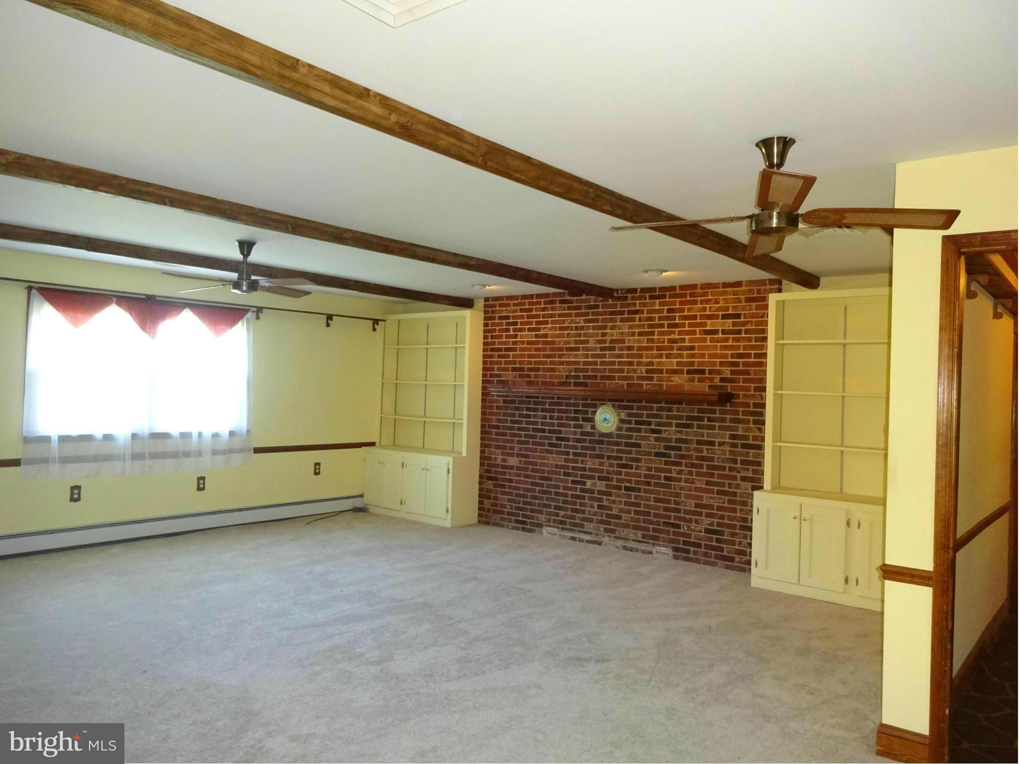 5404 Bonnie Brook Road Cambridge, MD 21613 - Photo 12 of 30 Family Room