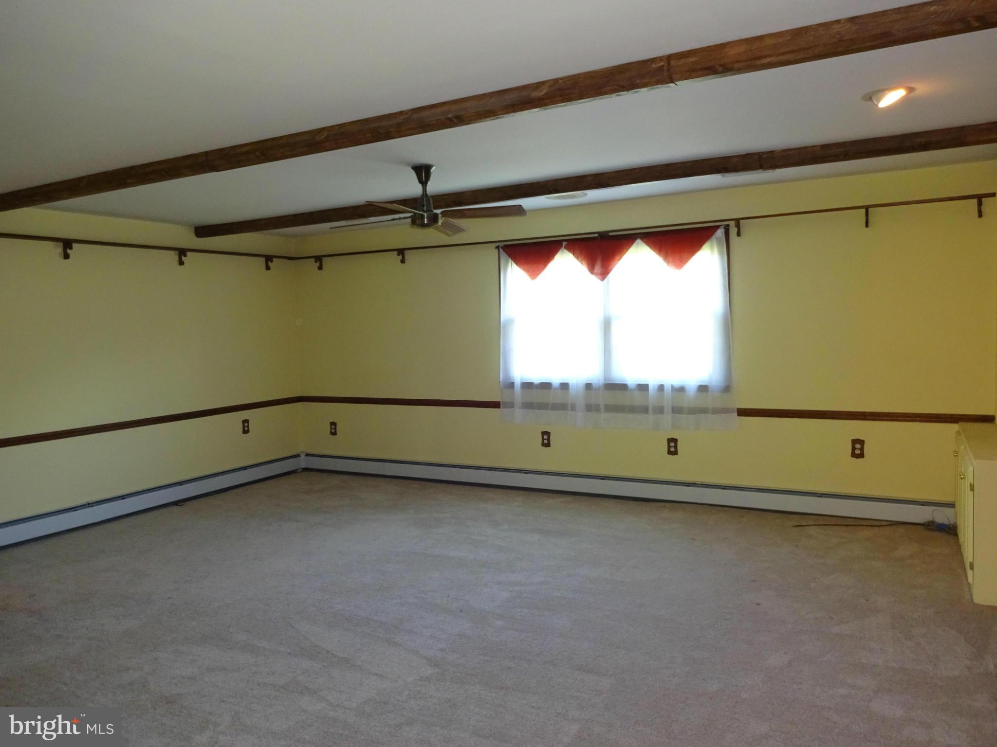 5404 Bonnie Brook Road Cambridge, MD 21613 - Photo 15 of 30 Family Room