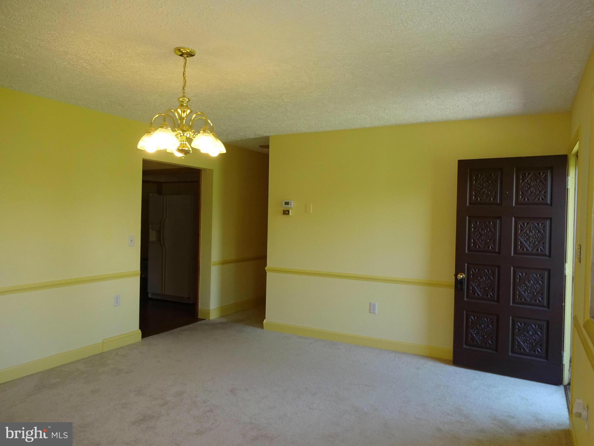 5404 Bonnie Brook Road Cambridge, MD 21613 - Photo 7 of 30 Living Room