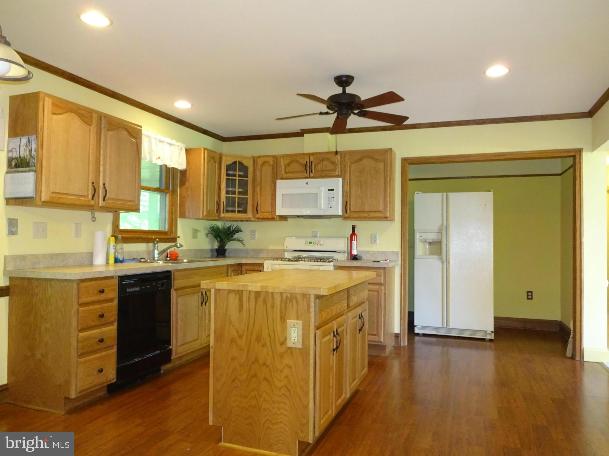 5404 Bonnie Brook Road Cambridge, MD 21613 - Photo 9 of 30 Kitchen