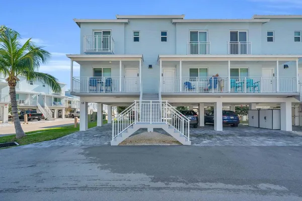 $500,000 | 10877 Overseas Highway, Unit 30, Marathon, FL 33050