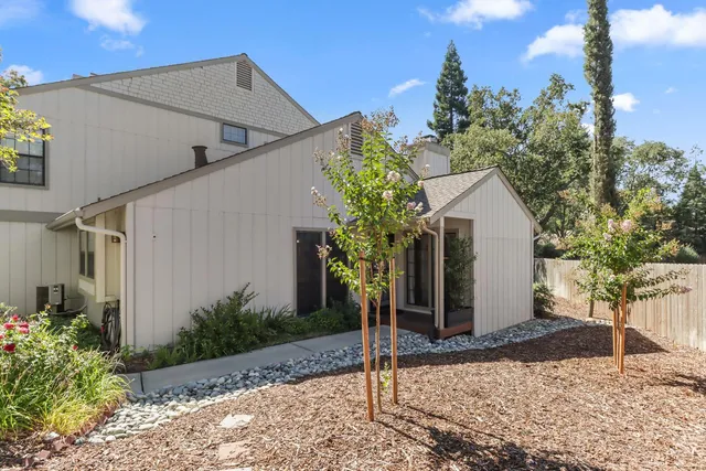 $349,000 | 3928 Park Cir Lane, Unit C, Carmichael, CA 95608