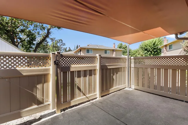 $349,000 | 3928 Park Cir Lane, Unit C, Carmichael, CA 95608