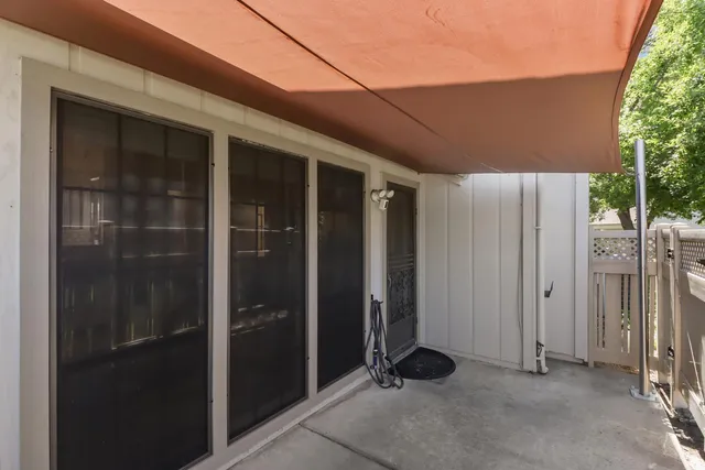 $349,000 | 3928 Park Cir Lane, Unit C, Carmichael, CA 95608