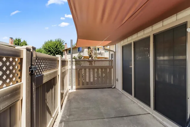 $349,000 | 3928 Park Cir Lane, Unit C, Carmichael, CA 95608