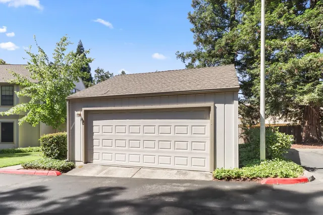 $349,000 | 3928 Park Cir Lane, Unit C, Carmichael, CA 95608